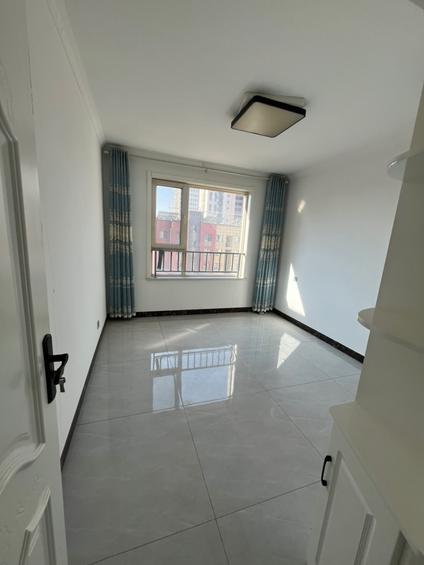 北京紫御澜庭2室2厅92平低楼层/共34层