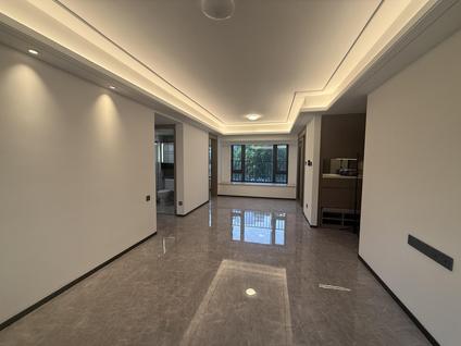 珠海中海十里观澜3室2厅86.75平中楼层/共8层