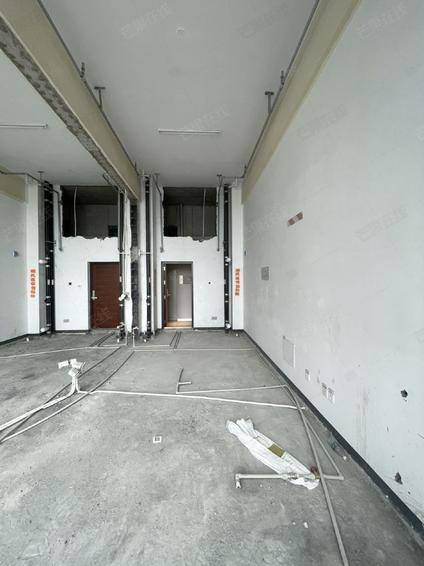 北京华润置地万象云玺1室1厅42平高楼层/共28层