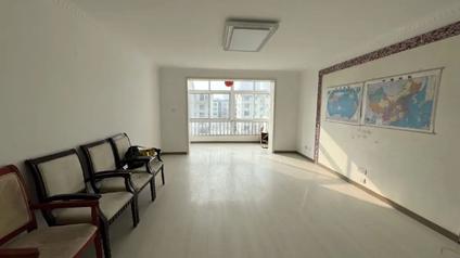 北京深圳印象3室2厅129平高楼层/共6层