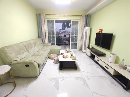 江门格林春天2室2厅82.48平低楼层/共17层