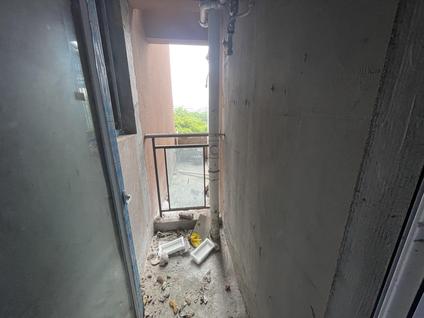 重庆宏博河畔学苑3室2厅96平低楼层/共32层