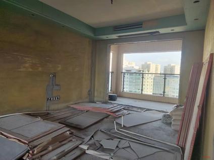 河源理想家园4室2厅133平低楼层/共32层