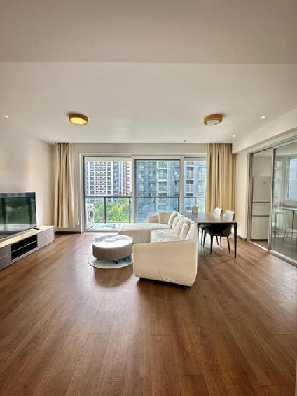 上海三湘印象名邸2室2厅89.61平低楼层/共13层