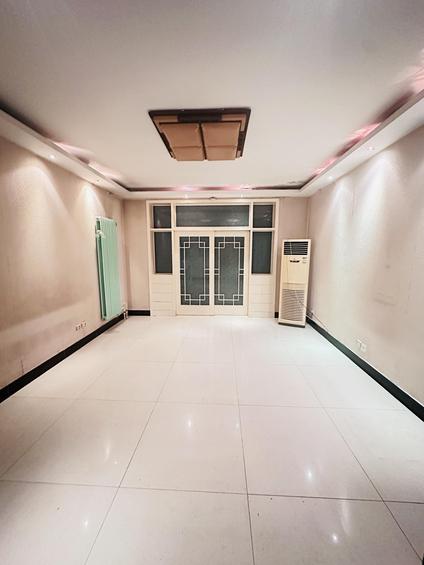 北京广厦丽景花园3室2厅144.22平低楼层/共6层