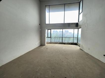 北京中洲阳光4室3厅274平中楼层/共7层