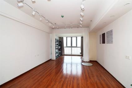 北京天鹅湖万达广场1室0厅60平中楼层/共24层