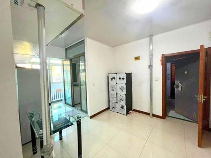 北京友好小区2室1厅56平高楼层/共8层