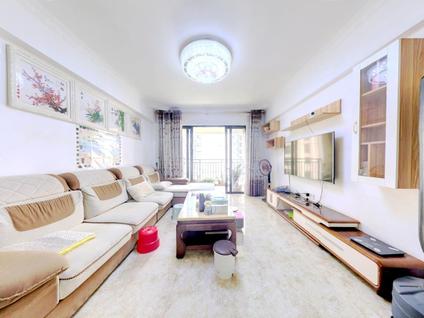 湛江恒兴棕榈公馆3室2厅121.9平低楼层/共26层