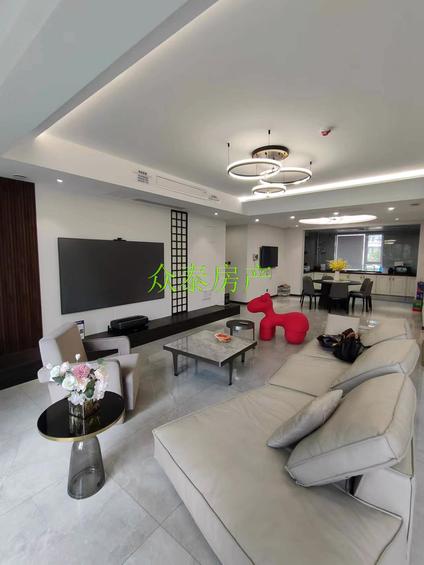 北京翡翠之光3室2厅180平低楼层/共15层