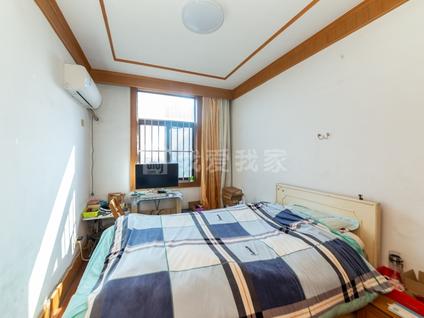 苏州太湖东路24号3室2厅96.65平高楼层/共6层