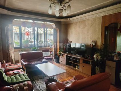 北京土特产进出口公司宿舍3室2厅75平高楼层/共6层