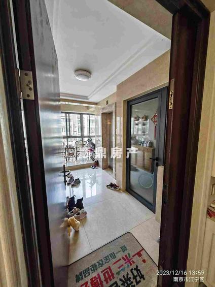 南京五矿九玺台4室2厅135.56平中楼层/共8层