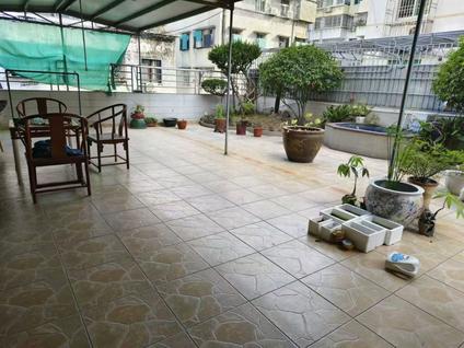 汕头金城园4室3厅158平中楼层/共8层