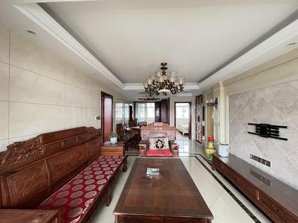 扬州西湖花园5室2厅109平高楼层/共5层