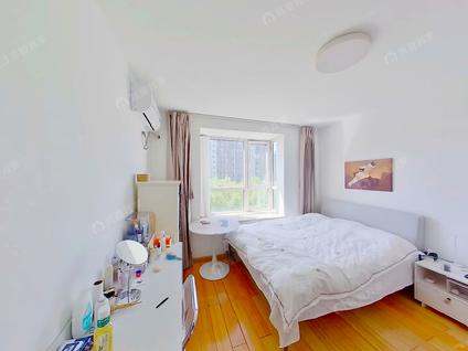 北京华龙美树1室1厅62.68平中楼层/共14层