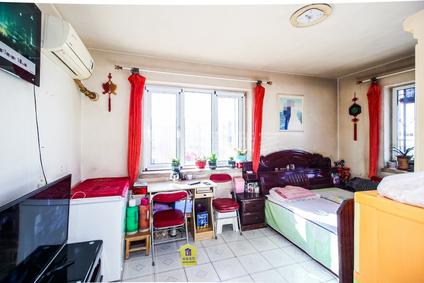 天津彩霞里2室1厅42.46平高楼层/共6层