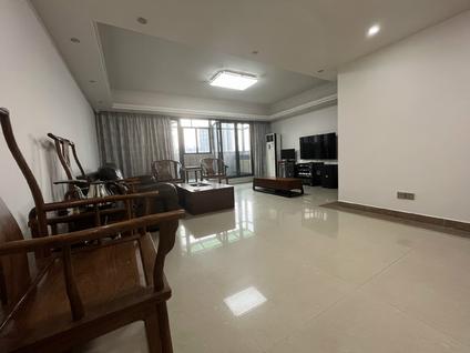 北京南洲名苑4室2厅166.9平高楼层/共11层