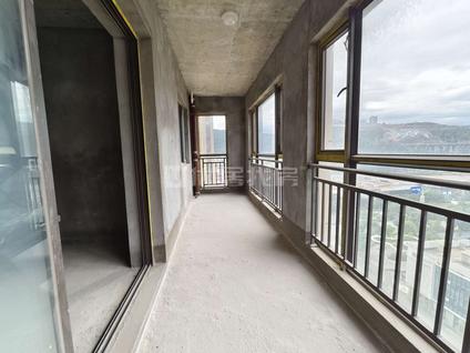 北京满江华府4室2厅137平中楼层/共32层