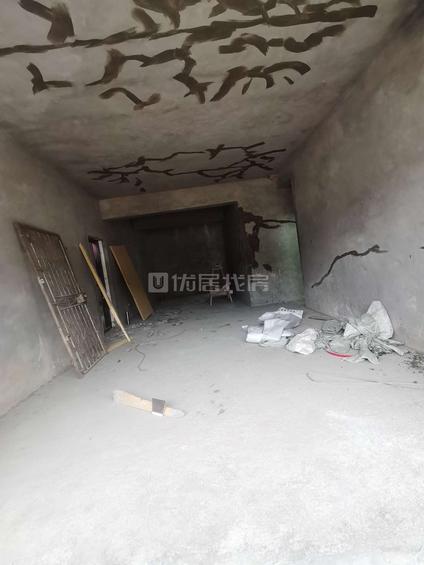 北京添阳小区(沈阳路以南)5室3厅189平高楼层/共7层