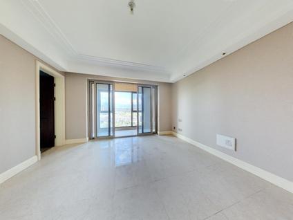 北京南长安街壹号(三期)4室2厅166.19平中楼层/共17层