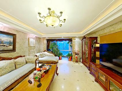 北京康斯丹郡4室2厅207.58平中楼层/共9层