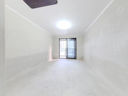 北京海上潮鸣中心4室2厅135平中楼层/共17层