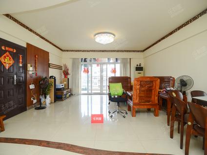 江门江海花园3室2厅145平高楼层/共12层