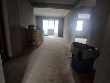 南京捋马雅居2室2厅85平高楼层/共11层