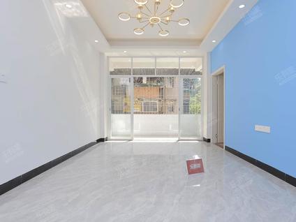 北京建设路4室2厅103平中楼层/共8层