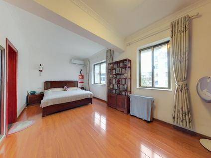 北京莲花山住宅小区3室2厅114.96平中楼层/共5层