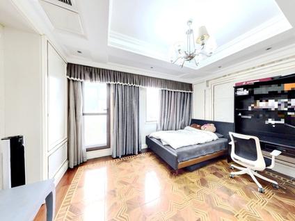 北京世茂诺沙湾4室3厅241.69平低楼层/共3层