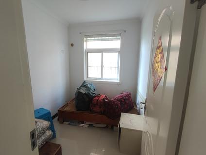 北京深蓝华庭3室1厅91平中楼层/共6层