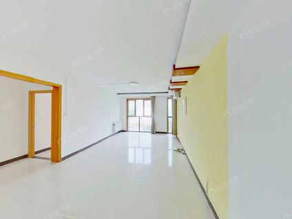 北京柏林爱乐(二期)2室1厅94.56平低楼层/共24层