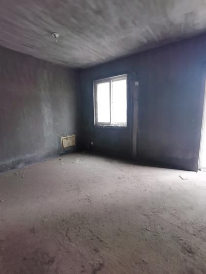 新乡金色奥园5室3厅234平中楼层/共5层