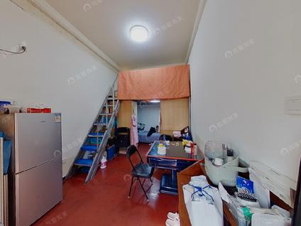 北京东斜街1室1厅29.7平低楼层/共1层