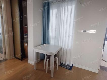 北京前滩东方逸品1室1厅58平高楼层/共33层