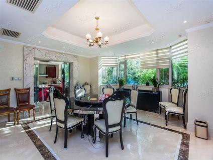 上海世茂湖滨花园(别墅)5室3厅680.25平高楼层/共3层