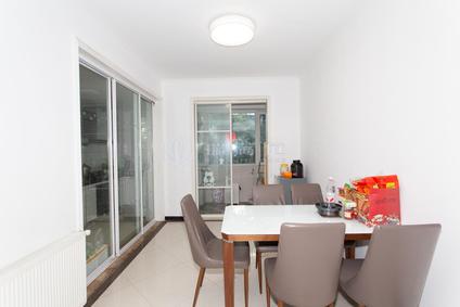 北京银城东苑3室2厅131.98平低楼层/共11层