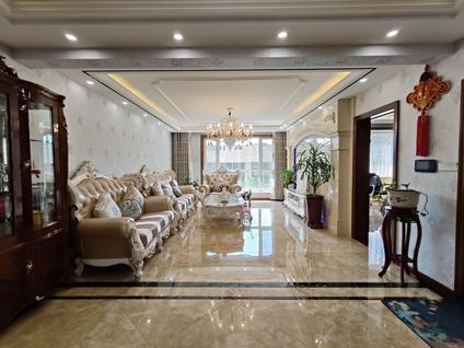 北京亲亲尚城3室2厅155.6平低楼层/共24层