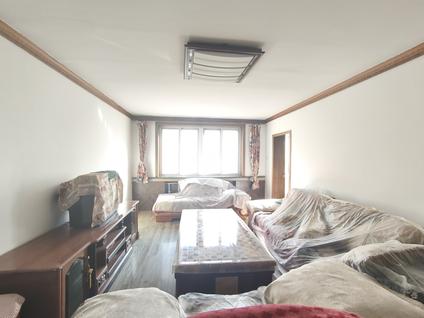 北京广电小区3室2厅116平高楼层/共7层