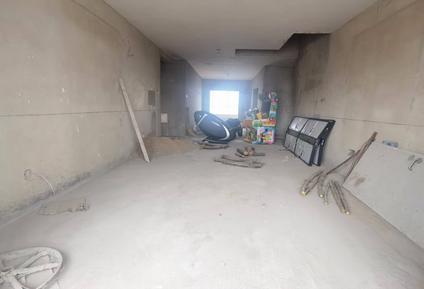北京番茄社区3室2厅172.42平高楼层/共18层