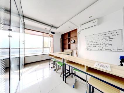 北京高新枫叶新都市3室2厅175.09平低楼层/共21层