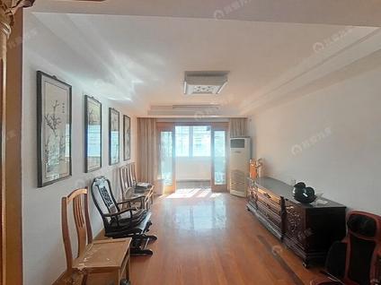 北京人民街158弄3室2厅135平中楼层/共6层