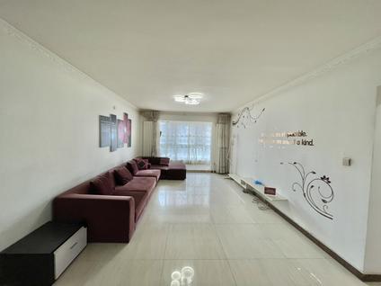 西宁世通国际3室2厅140平低楼层/共32层