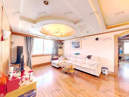 北京金山公寓3室2厅116.31平中楼层/共8层