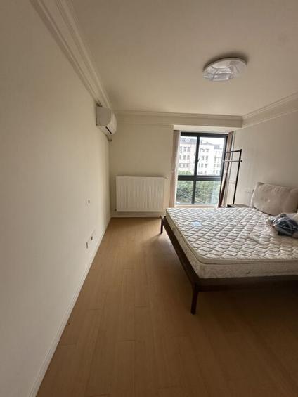 北京嘉城名苑3室2厅148平中楼层/共6层