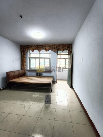 北京凤凰国际3室2厅98平高楼层/共7层