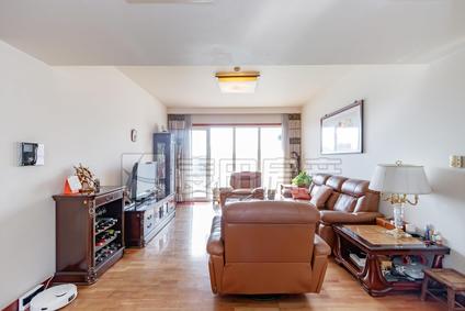 北京公园大道3室2厅180平高楼层/共17层