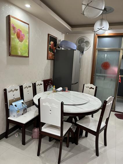 北京利信花园3室2厅117平中楼层/共8层